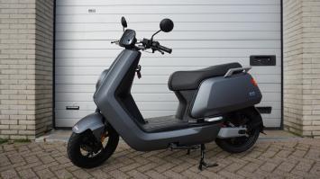 Niu NQI Std Range elektrische scooter 2022