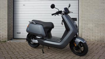 Niu NQI Std Range elektrische scooter 2022