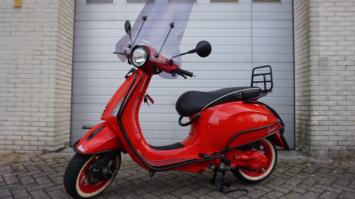 Vespa Primavera RED Special