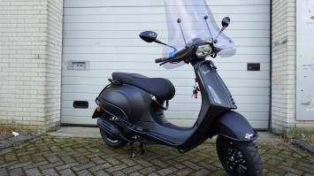 Vespa Sprint E4 Notte Special Black Full Option