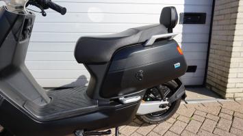 Niu NQI Ext Range elektrische scooter nieuwstaat